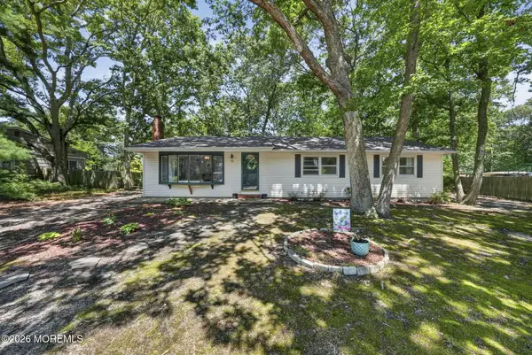 3 Quiver Court, Toms River, NJ 08753