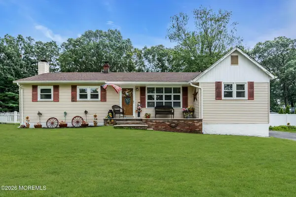 44 Lake Drive, Howell, NJ 07731