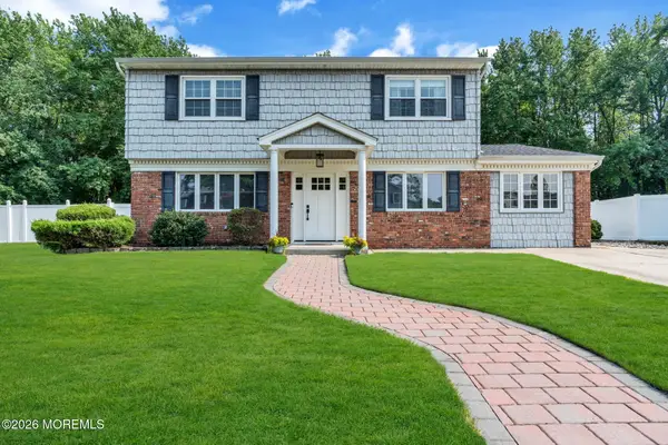 45 Croman Court, Hazlet, NJ 07730