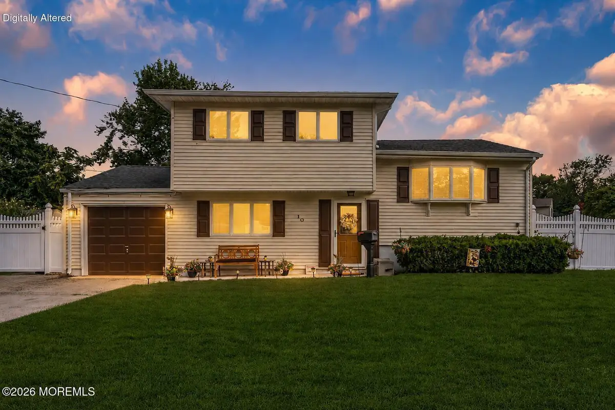 10 Garrett Place, New Monmouth, NJ 07748 - #1
