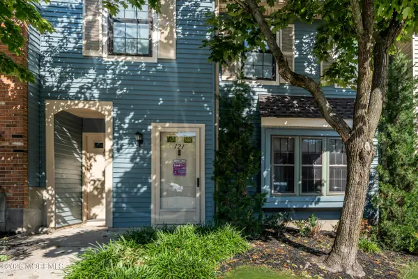 121 Dumbarton Hill Court, Aberdeen, NJ 07747
