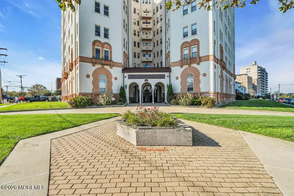 400 Deal Lake Drive #PH1, Asbury Park, NJ 07712