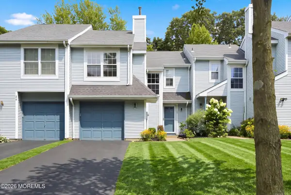 26 Malibu Drive, Eatontown, NJ 07724