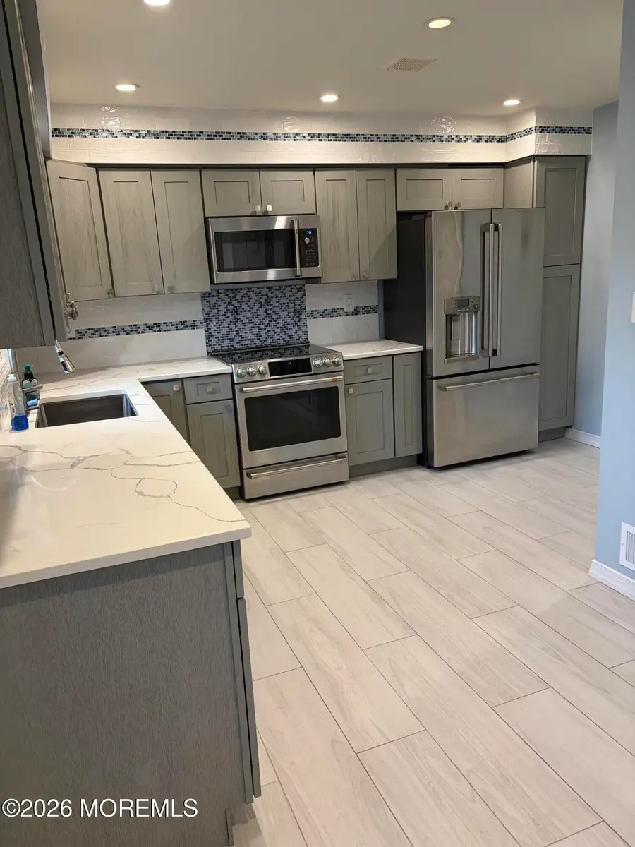 4 Cheltenham Place #604, Sayreville, NJ 08872 - #3