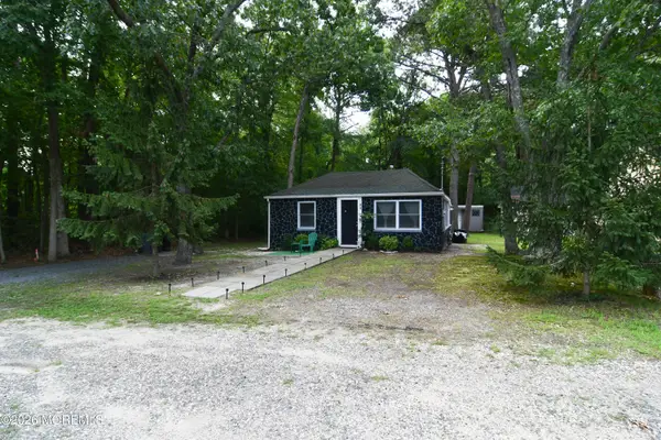84 Lighthouse Drive, Waretown, NJ 08758