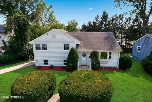 13 Glencourt Avenue, Edison, NJ 08837