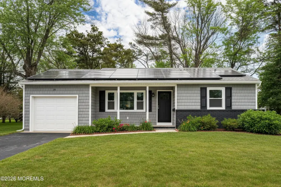 10 Woodbury Court, Toms River, NJ 08757 - #2