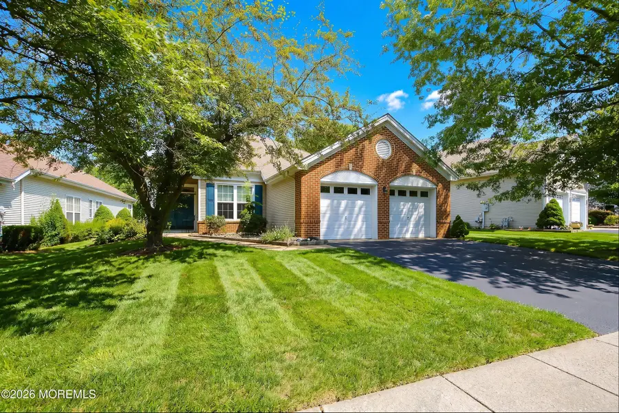 18 Bellflower Drive, Lakewood, NJ 08701 - #2