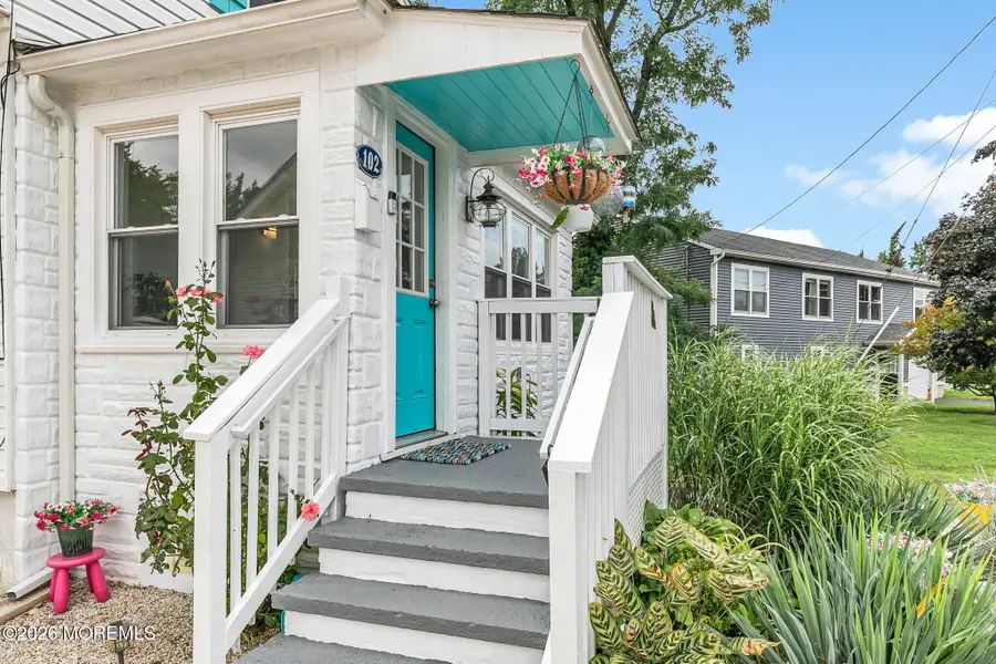 102 Victoria Place, Union Beach, NJ 07735 - #2
