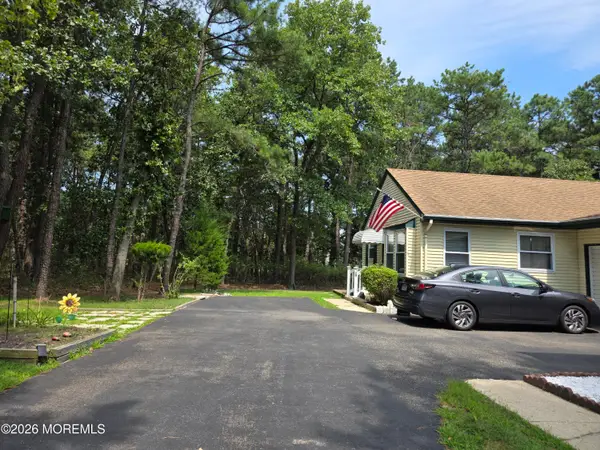 2 Greenleaf Court #D, Whiting, NJ 08759