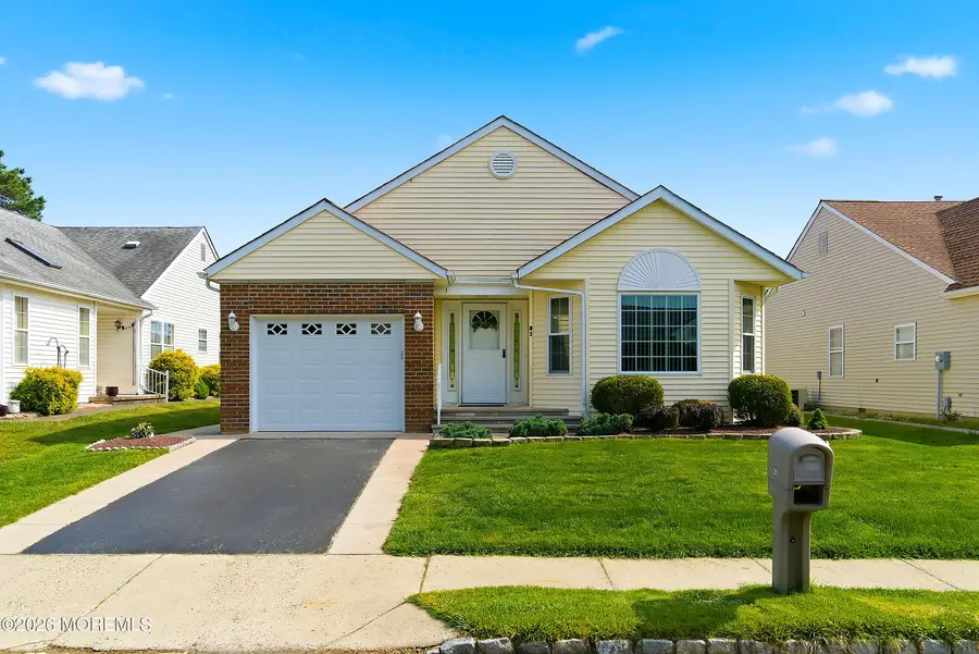 31 Portsmouth Drive, Toms River, NJ 08757 - #2