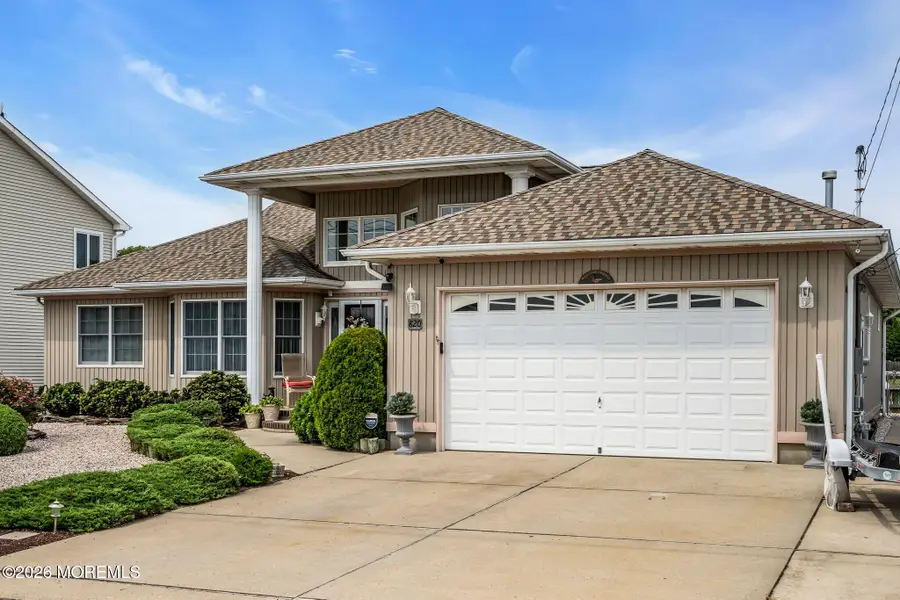 820 Bowsprit Point, Lanoka Harbor, NJ 08734 - #2