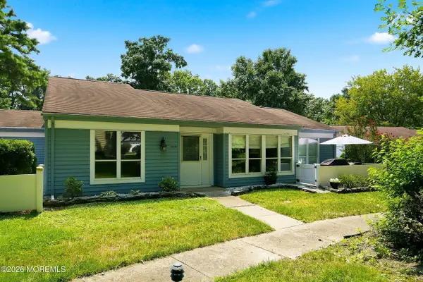 669B Buckingham Drive, Manchester, NJ 08759