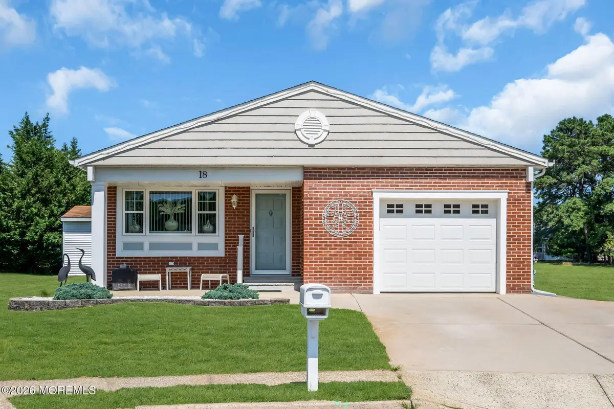 18 Burgess Court, Toms River, NJ 08757 - #1