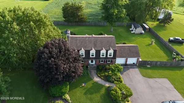 106 Chesterfield Jacobstown Road, Wrightstown, NJ 08562