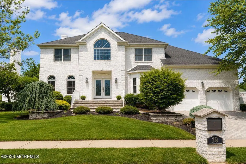 19 Bloomfield Road, Manalapan, NJ 07726 - #1