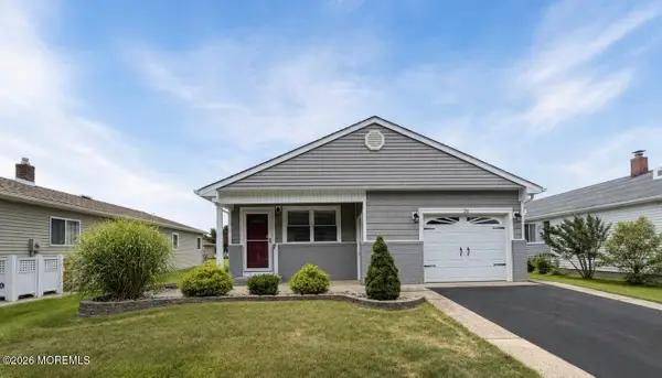25 Vail Street, Toms River, NJ 08757