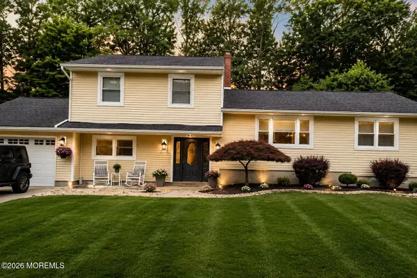 35 Birmingham Drive, Manalapan, NJ 07726