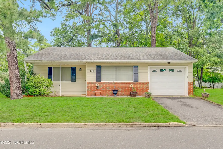 16 Rhode Island Drive, Whiting, NJ 08759 - #2