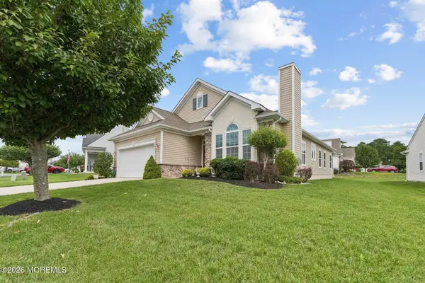 8 Bayville Way, Waretown, NJ 08758