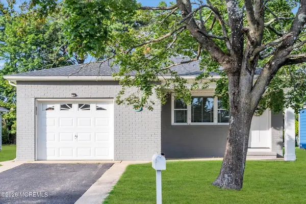 180 Biabou Drive, Toms River, NJ 08757