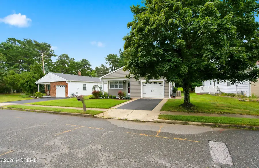 4 Doral Drive, Toms River, NJ 08757 - #3