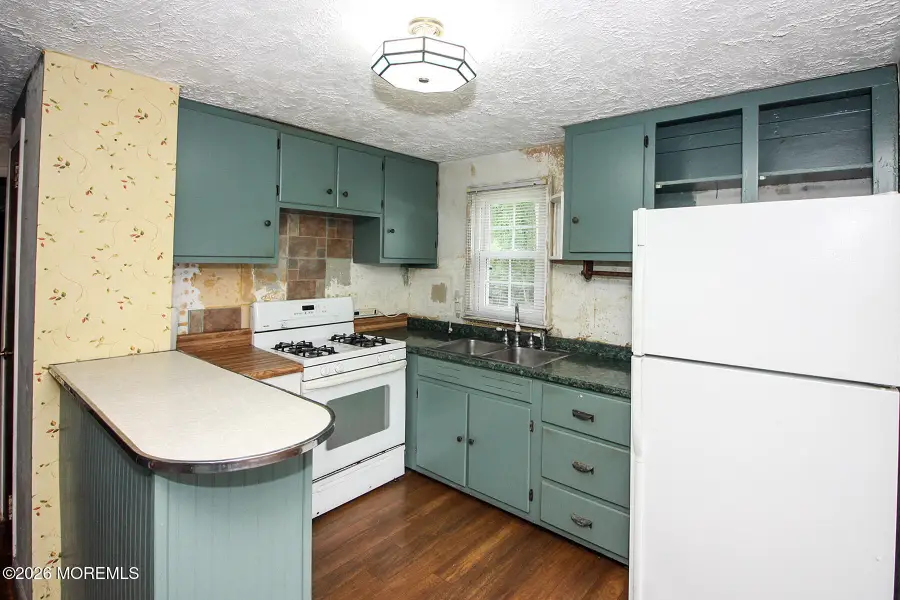 410 Middle Lane, Howell, NJ 07731 - #2
