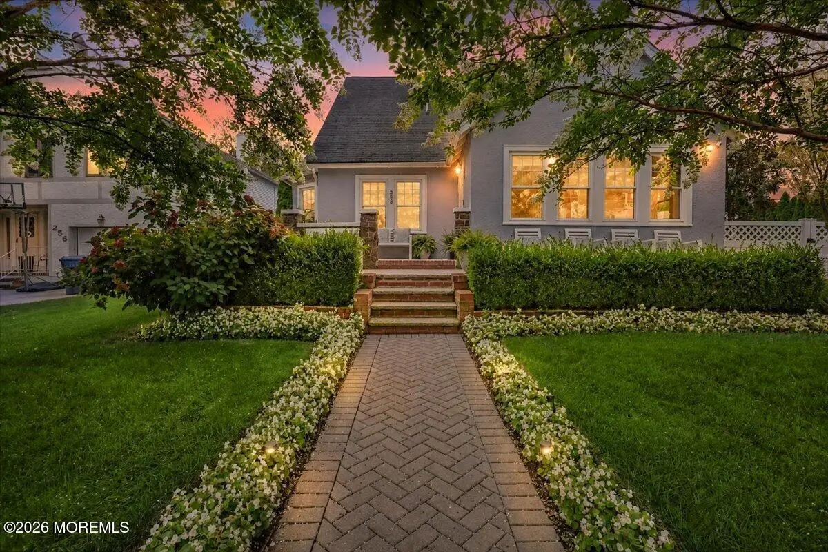 258 Lawrence Avenue, Oakhurst, NJ 07755 - #1