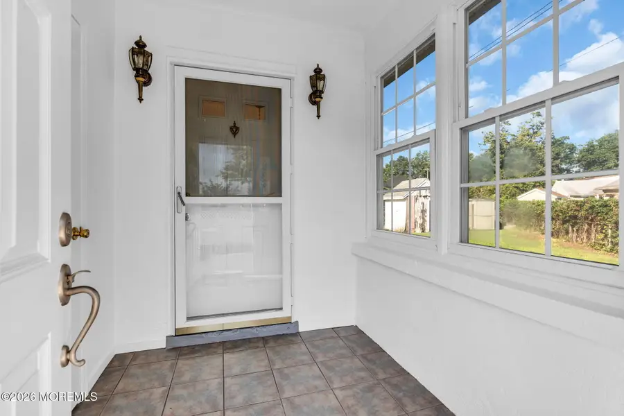 94 Neptune Place, Laurence Harbor, NJ 08879 - #3