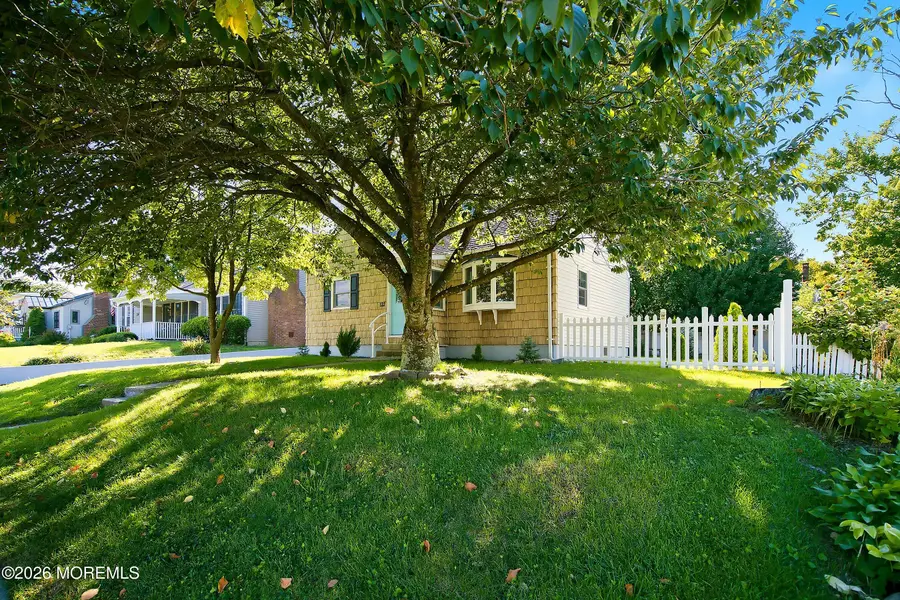 122 9th Street, Belford, NJ 07718 - #2