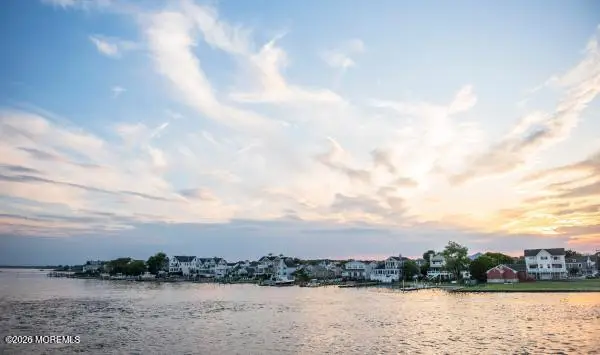 17 South Street, Sea Bright, NJ 07760 - #2