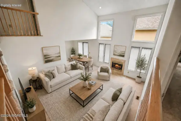 54 Torrey Pines Court, Holmdel, NJ 07733