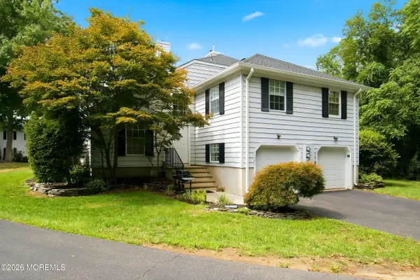 1301 Buckingham Circle, Middletown, NJ 07748