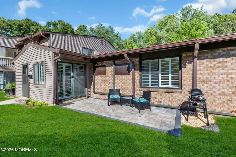20 Lexington Court, Red Bank, NJ 07701 - #3