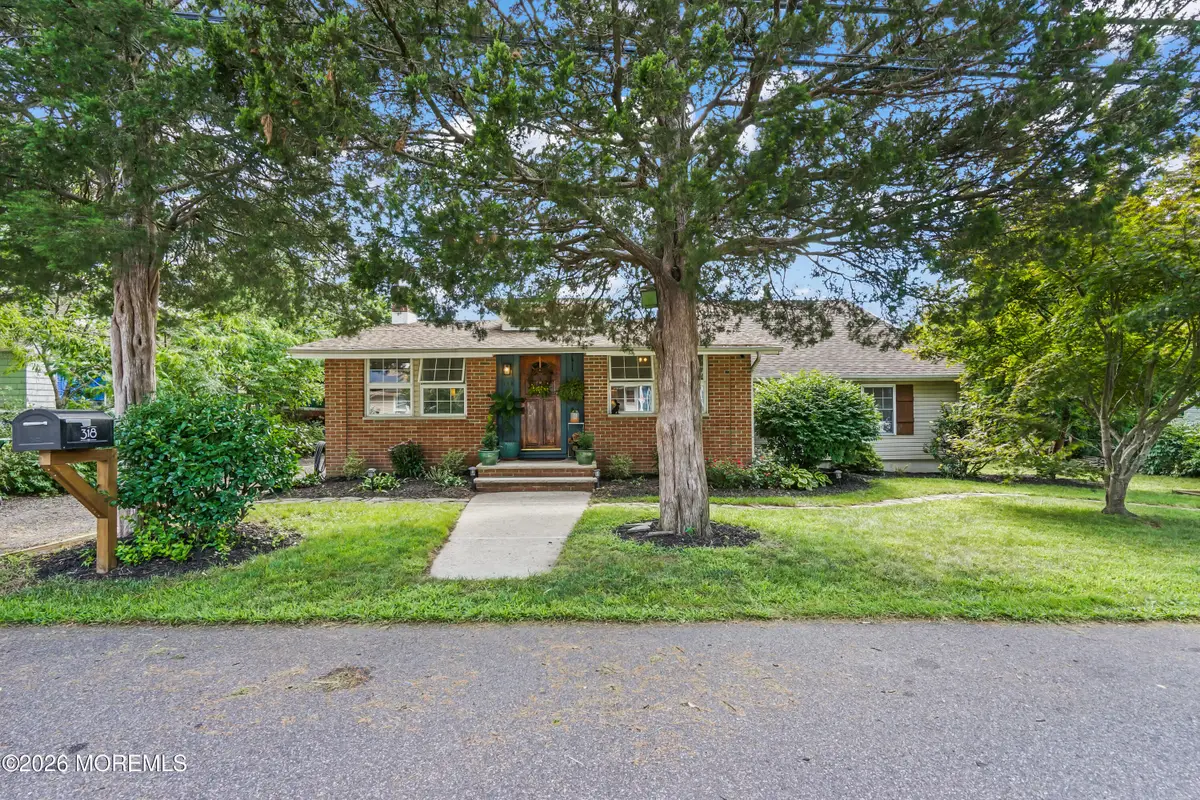 318 Capstan Avenue, Beachwood, NJ 08722 - #1