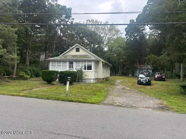 612 Dave Marion Road, Toms River, NJ 08753