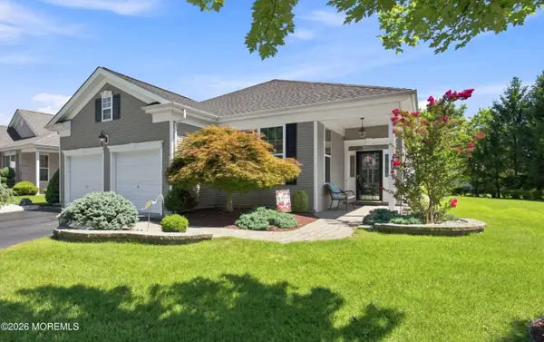 31 Devonshire Way, Jackson, NJ 08527