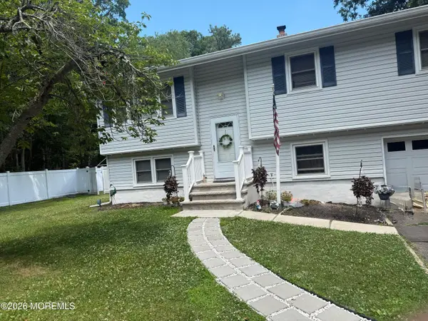 43 Walter Drive, Jackson, NJ 08527