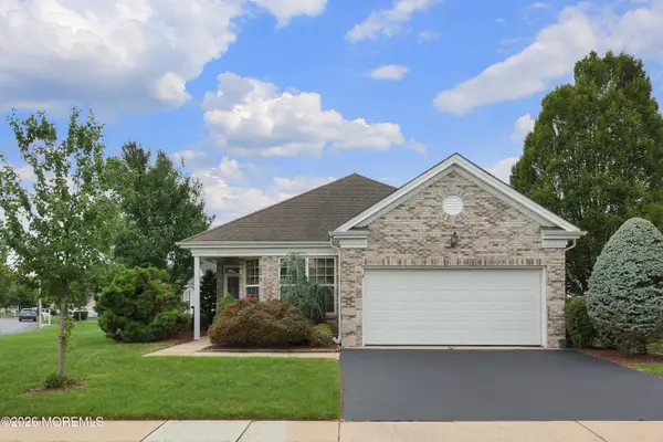 1 Essex Drive, Jackson, NJ 08527