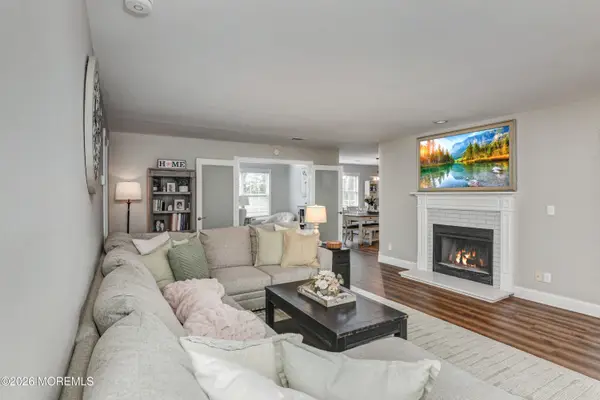 520 Waters Edge Drive #520, Toms River, NJ 08753