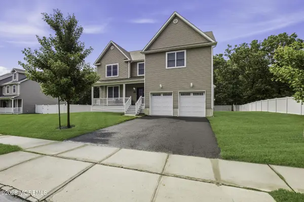 4 Morgan Court, Manchester, NJ 08759