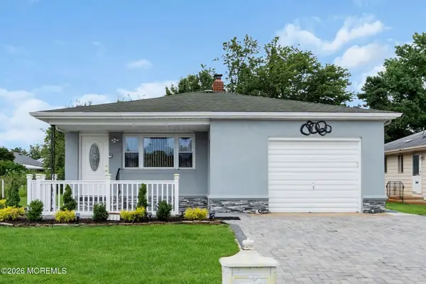 246 Charlotteville Drive, Toms River, NJ 08757