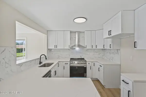 164A Kalmia Plaza, Monroe, NJ 08831