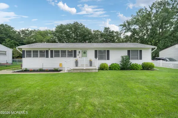 13 Charles Avenue, Manchester, NJ 08759