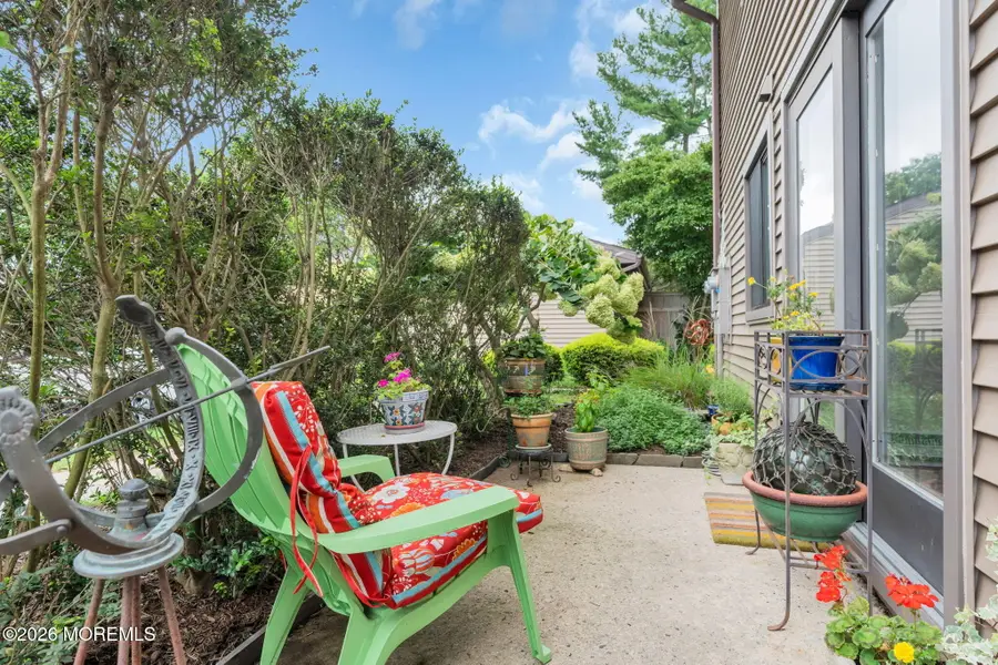 21 Concord Court #A, Red Bank, NJ 07701 - #3