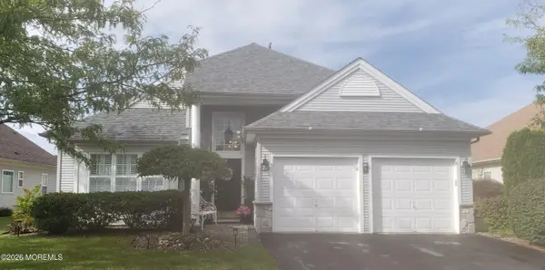 3 Gascony Circle, Manchester, NJ 08759