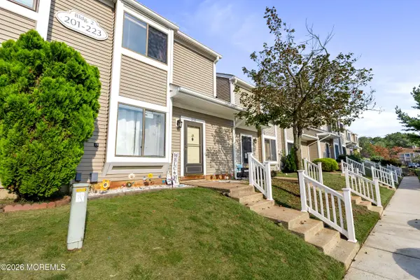 211 Sandra Place #211, Brick, NJ 08724