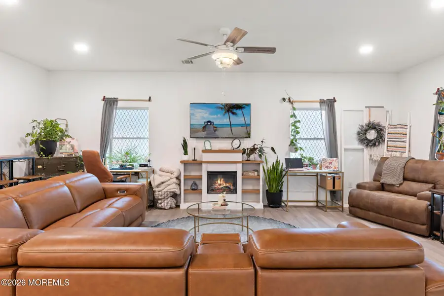 413 Green Street, Tuckerton, NJ 08087 - #3