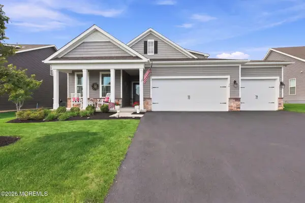 24 Cougar Lane, Barnegat, NJ 08005