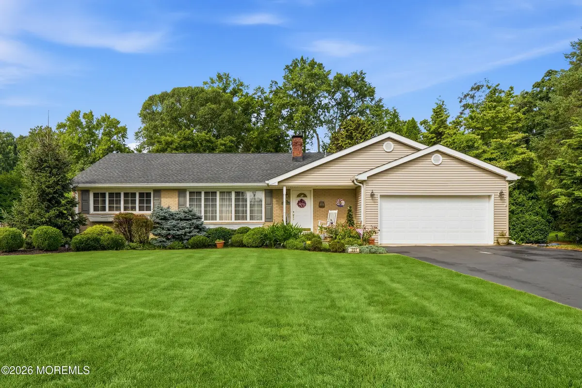 251 Hamiltonian Drive, Middletown, NJ 07701 - #1
